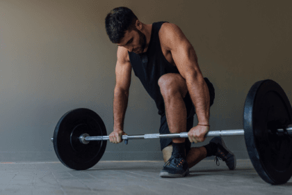 Gustavo Luíz Guilherme Pinto apresenta a periodização pragmática como solução acessível para atletas amadores que querem evoluir com constância sem complicar a rotina.