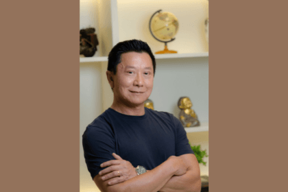 Milton Seigi Hayashi explica as diferenças entre ultrassom microfocado e botox para resultados mais naturais e duradouros.Milton Seigi Hayashi explica as diferenças entre ultrassom microfocado e botox para resultados mais naturais e duradouros.