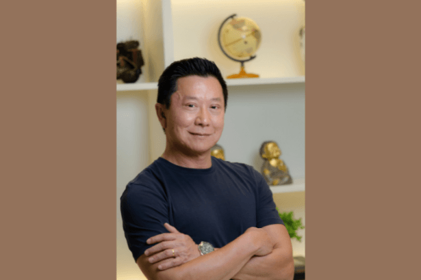 Milton Seigi Hayashi explica as diferenças entre ultrassom microfocado e botox para resultados mais naturais e duradouros.Milton Seigi Hayashi explica as diferenças entre ultrassom microfocado e botox para resultados mais naturais e duradouros.