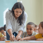 Aplicando teoria e prática na sala de aula, Sérgio Bento De Araújo explica como a aprendizagem baseada em projetos transforma o engajamento e o aprendizado dos alunos.